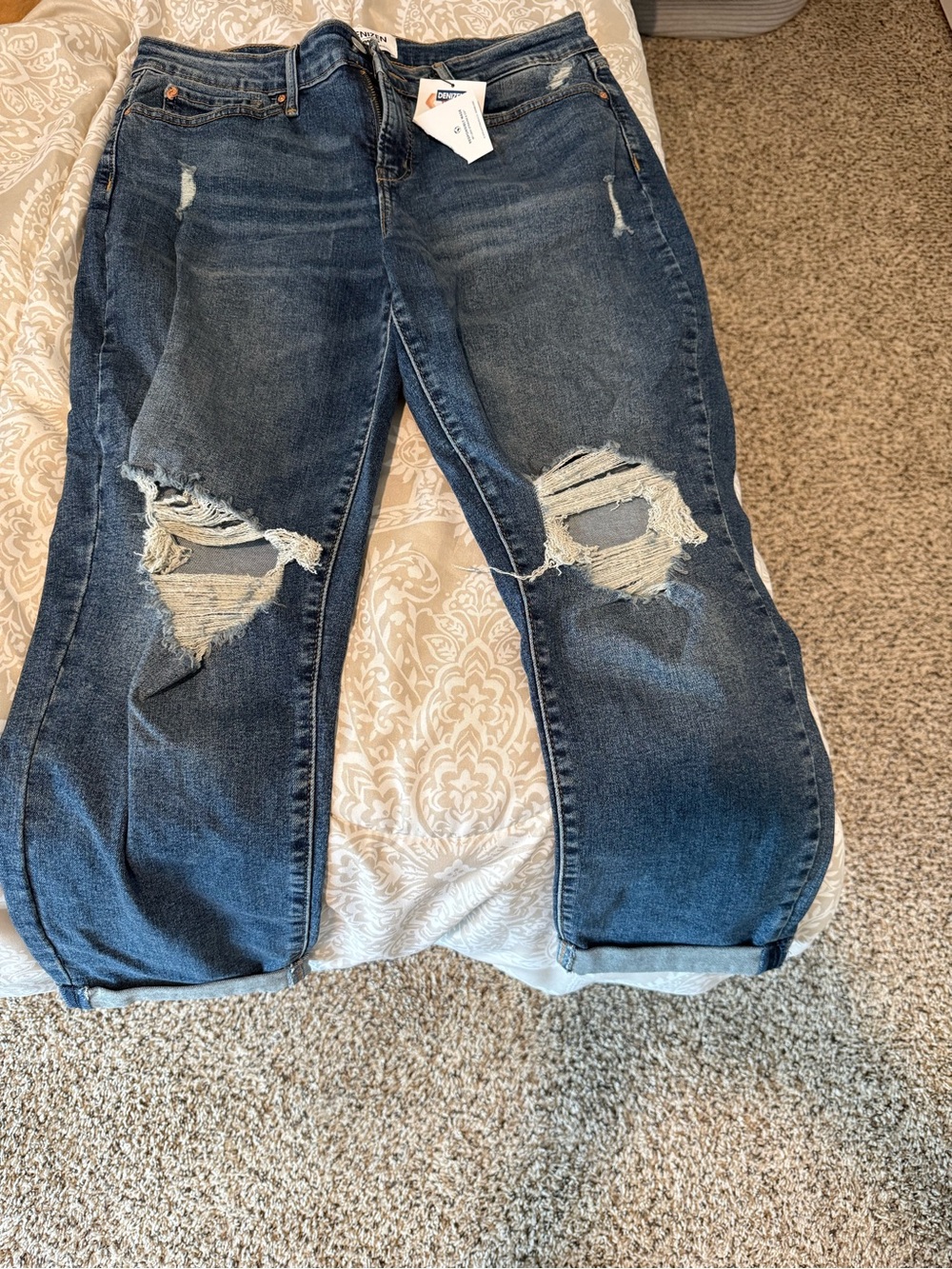 Denizen from Levi's Women's Distressed Dark Blue Boyfriend Jeans